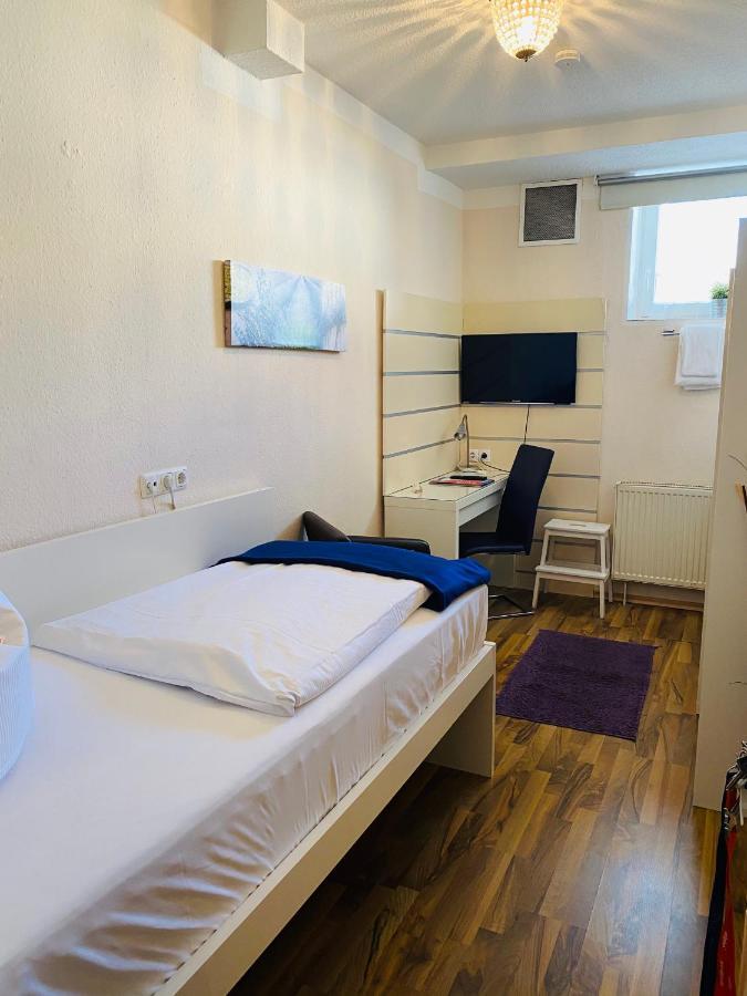 Airport Hotel Hallbergerhof Hallbergmoos Esterno foto